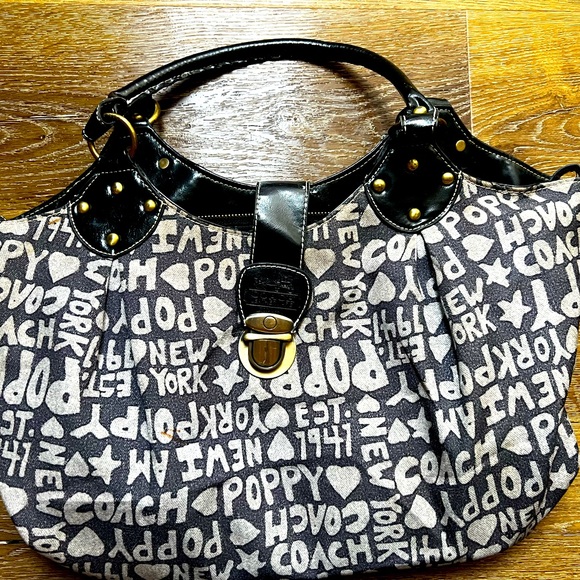 Pre-own Coach Poppy Denim - Picture 1 of 10